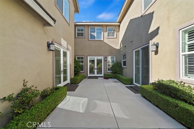 Detail Gallery Image 10 of 61 For 3094 Crystal Ridge Ln, Colton,  CA 92324 - 5 Beds | 5/1 Baths