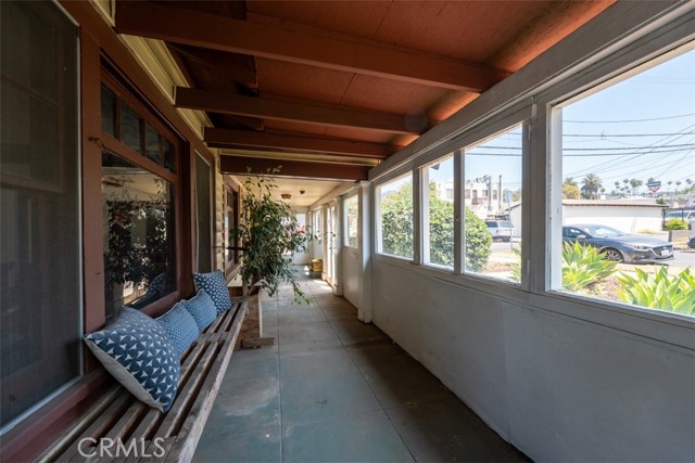 Detail Gallery Image 6 of 39 For 5065 La Roda Ave, Los Angeles,  CA 90041 - 3 Beds | 1 Baths