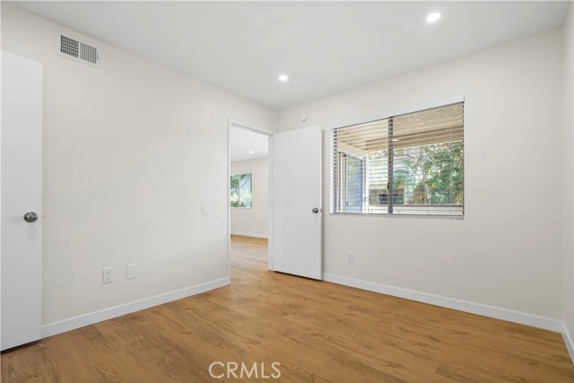 Detail Gallery Image 22 of 35 For 10237 De Soto, Chatsworth,  CA 91311 - 2 Beds | 2 Baths