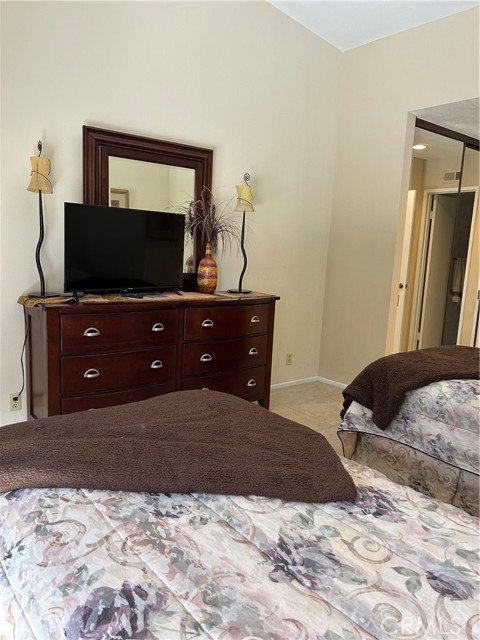 Image 14 of 30 For 1435 Tiffany