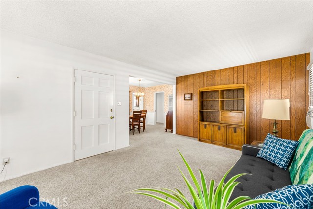 Detail Gallery Image 6 of 16 For 10608 Beak Ave, South Gate,  CA 90280 - 3 Beds | 2 Baths