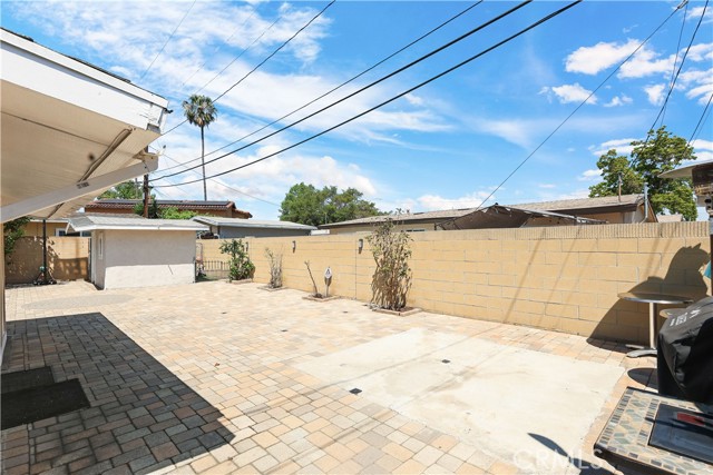 2279 W Falmouth Avenue, Anaheim CA: https://media.crmls.org/medias/7755191e-7588-4764-9df3-a57ad2bfaaf3.jpg