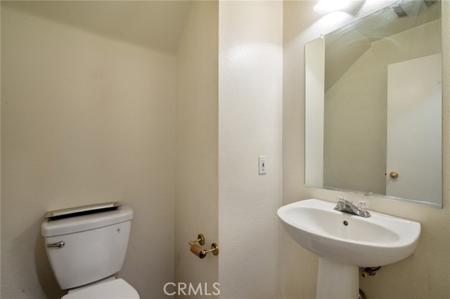 Detail Gallery Image 11 of 29 For 11432 Sheffield Rd, Fontana,  CA 92337 - 3 Beds | 2/1 Baths