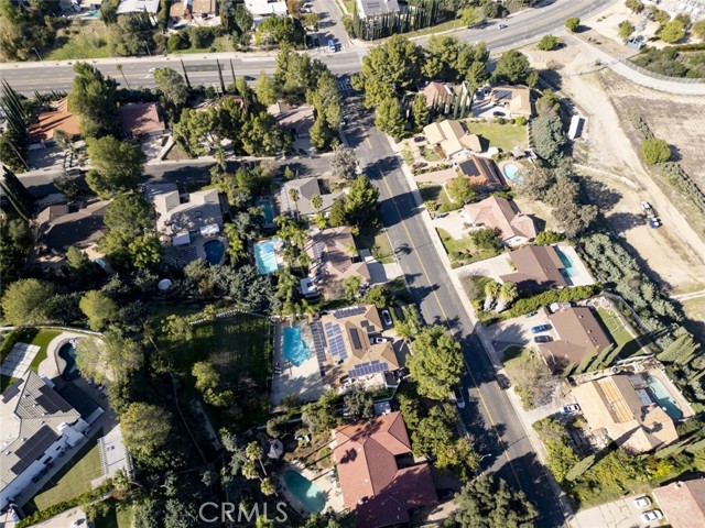 Detail Gallery Image 2 of 23 For 12809 Woodley Ave, Granada Hills,  CA 91344 - 1 Beds | 1 Baths