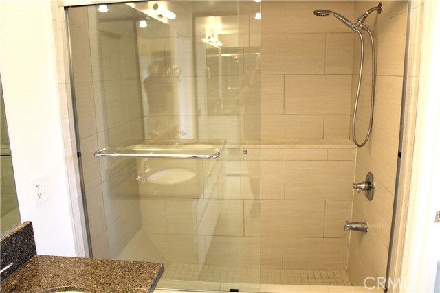 24 Woodgrove, Irvine CA: https://media.crmls.org/medias/7755aeee-72fb-46ab-a3c0-c5c151e4875a.jpg