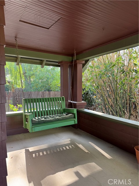 Detail Gallery Image 2 of 11 For 4478 4th St, Riverside,  CA 92501 - 4 Beds | 3 Baths