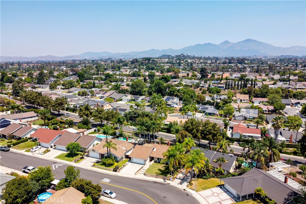 MLS #OC25175888 image #42