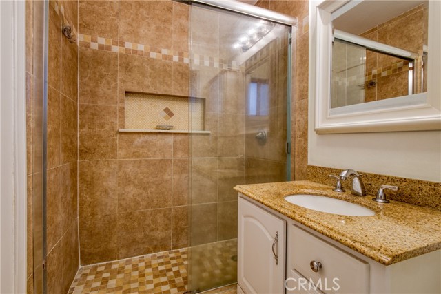Detail Gallery Image 13 of 20 For 185 Quincy Ave #305,  Long Beach,  CA 90803 - 1 Beds | 1 Baths