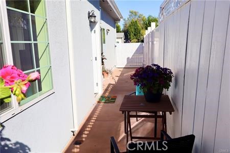Detail Gallery Image 7 of 8 For 5709 Jamieson Ave, Encino,  CA 91316 - 1 Beds | 1 Baths