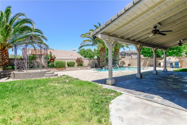 Detail Gallery Image 19 of 36 For 4631 W Avenue J4, Lancaster,  CA 93536 - 6 Beds | 3 Baths