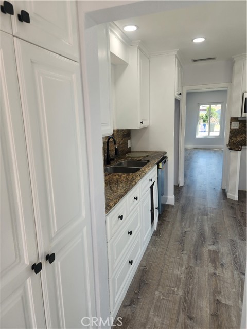 Image 6 of 13 For 7508 Pivot Street