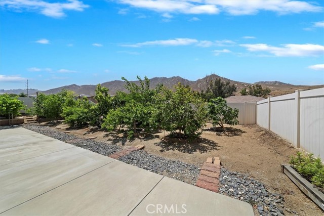 20697 Bison Mesa Road, Riverside CA: https://media.crmls.org/medias/77586e2a-422d-4883-96db-2fbf0fd93e5e.jpg