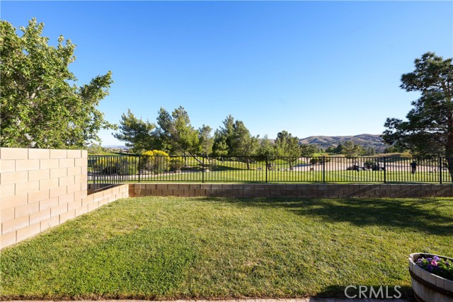 Detail Gallery Image 61 of 68 For 3824 Tournament Dr, Palmdale,  CA 93551 - 5 Beds | 3/1 Baths