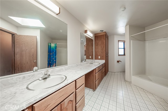 6535 Highland Springs Road, Lakeport CA: https://media.crmls.org/medias/77598a4b-c1cd-4314-aa44-2bbe4d8c81b8.jpg