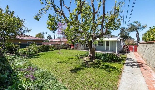 5430 Osburn Place, Riverside, California 92506, 2 Bedrooms Bedrooms, ,1 BathroomBathrooms,Single Family Residence,For Sale,Osburn,EV24070441