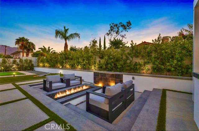 Image 36 of 75 For 2100 Sahara Road