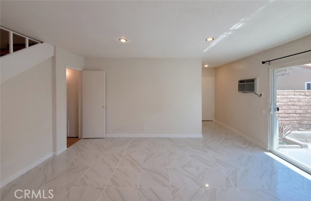 Detail Gallery Image 16 of 34 For 10532 Royal Oak, Stanton,  CA 90680 - 4 Beds | 2 Baths