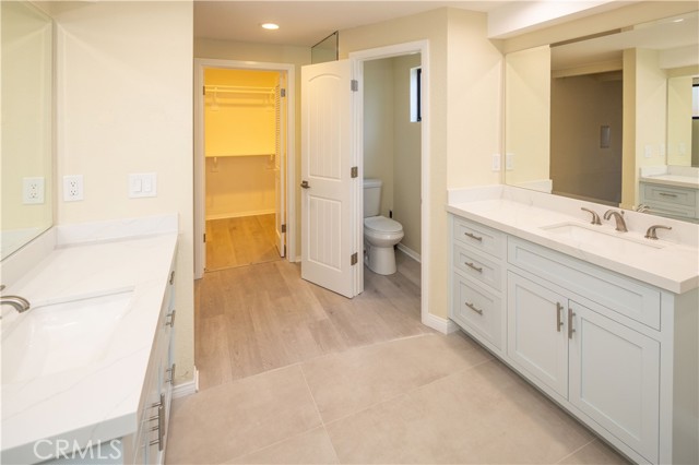 434 Manhattan Avenue, Hermosa Beach CA: https://media.crmls.org/medias/775d4fdd-cdf6-453a-8e71-80a7d9660ed7.jpg