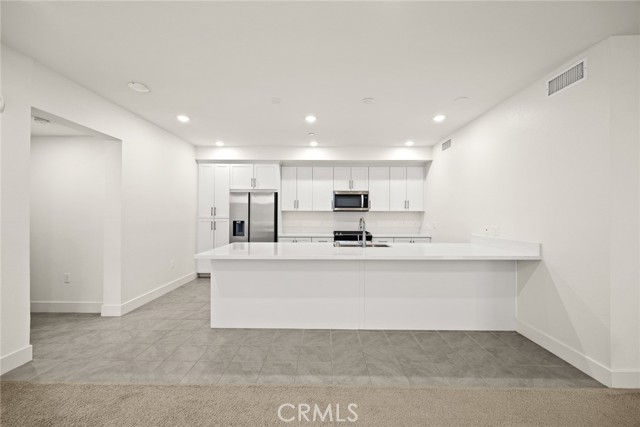 16321 Dawn Way, Tustin CA: https://media.crmls.org/medias/775f5f84-cbcf-43d5-a4e0-94b138f618ca.jpg