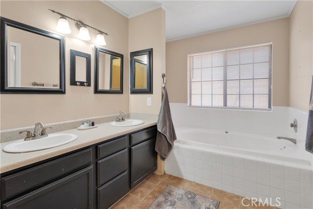 Detail Gallery Image 25 of 51 For 18830 Munsee Rd, Apple Valley,  CA 92307 - 4 Beds | 2/1 Baths