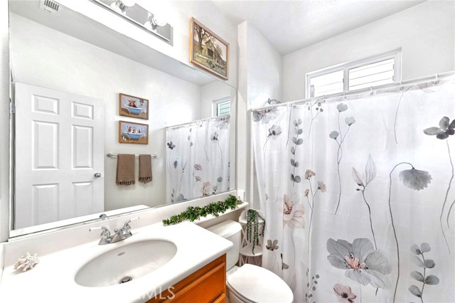 Detail Gallery Image 15 of 48 For 28831 Chatham Ln, Temecula,  CA 92591 - 3 Beds | 3 Baths