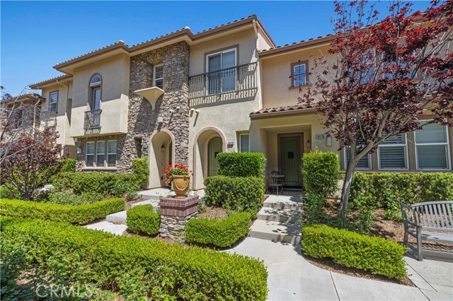 28476 Herrera Street, Valencia CA: https://media.crmls.org/medias/77600058-188e-4f86-9825-f321ff69add7.jpg