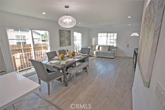 Detail Gallery Image 5 of 25 For 8322 Vista Del Rosa St, Downey,  CA 90240 - 5 Beds | 3 Baths