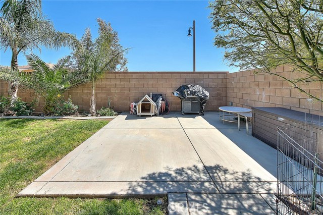 Detail Gallery Image 42 of 50 For 5017 River Ash Way, Fontana,  CA 92336 - 3 Beds | 2/1 Baths