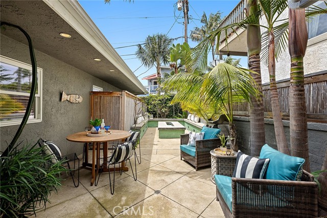 256 Avenida Madrid, San Clemente CA: https://media.crmls.org/medias/776096a4-8099-40be-9eeb-d83329a001e6.jpg