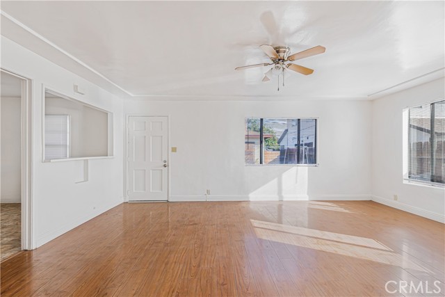 Detail Gallery Image 7 of 13 For 1957 Strathmore, San Gabriel,  CA 91776 - 5 Beds | 2 Baths