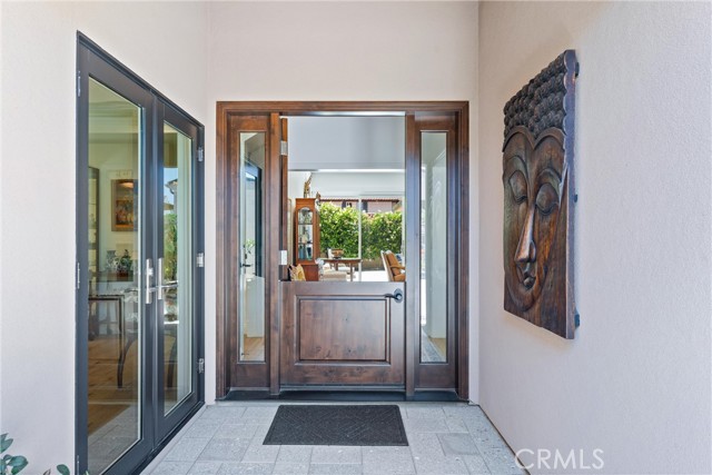 Detail Gallery Image 8 of 66 For 1879 Tahiti Dr, Costa Mesa,  CA 92626 - 4 Beds | 3/1 Baths