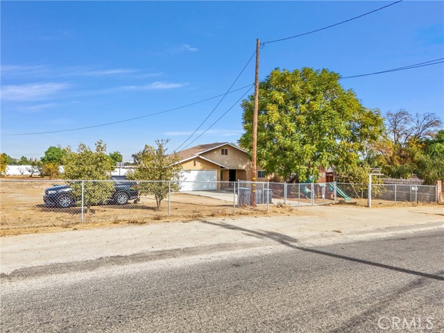 Detail Gallery Image 31 of 36 For 20060 Gaston Rd, Perris,  CA 92570 - 4 Beds | 2 Baths