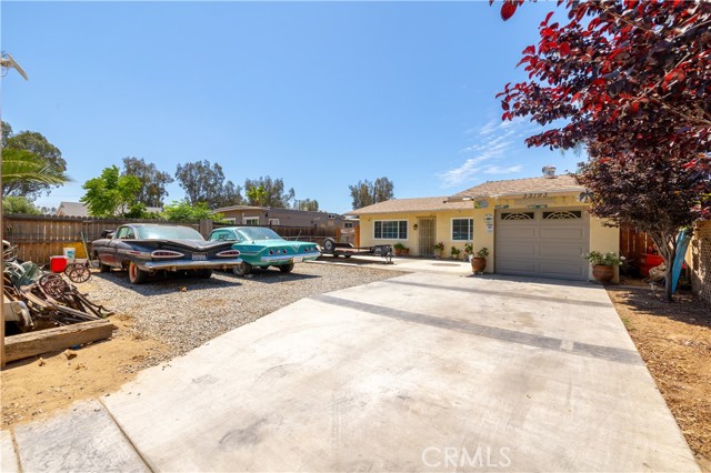 Detail Gallery Image 4 of 29 For 33193 Taylor St, Winchester,  CA 92596 - 3 Beds | 1 Baths