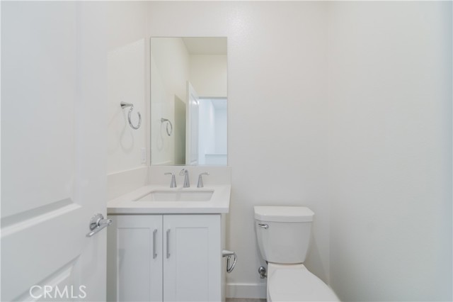 Detail Gallery Image 30 of 31 For 1074 N Anaheim Blvd #2,  Anaheim,  CA 92801 - 2 Beds | 2/1 Baths