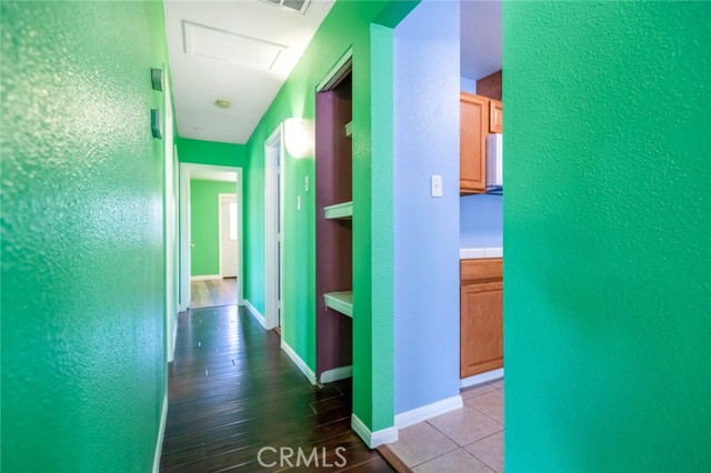 361 N B Street, Tulare CA: https://media.crmls.org/medias/776437be-700f-49fe-893b-14d931fda3f9.jpg