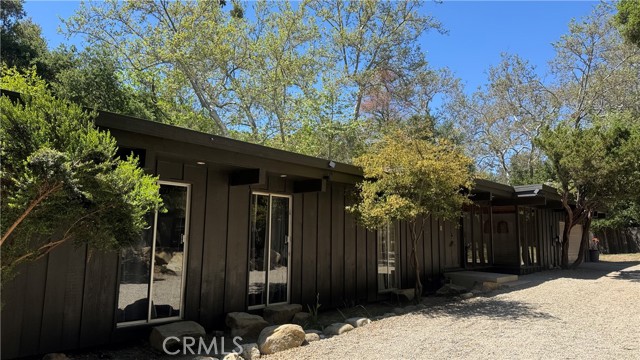 Detail Gallery Image 37 of 45 For 24735 Mulholland Hwy, Calabasas,  CA 91302 - 4 Beds | 2/1 Baths
