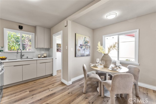 Detail Gallery Image 4 of 10 For 233 Russell Avenue, Monterey Park,  CA 91755 - 2 Beds | 1/1 Baths