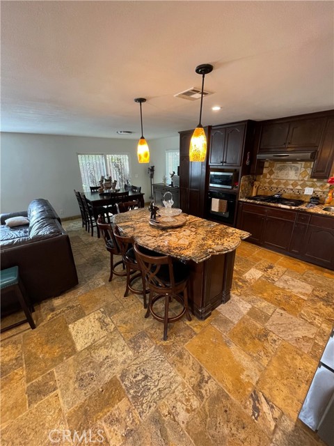 Detail Gallery Image 5 of 23 For 403 Basetdale, La Puente,  CA 91746 - 4 Beds | 2 Baths