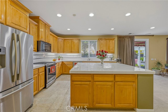 Detail Gallery Image 26 of 56 For 1258 Avignon, Merced,  CA 95348 - 4 Beds | 3 Baths