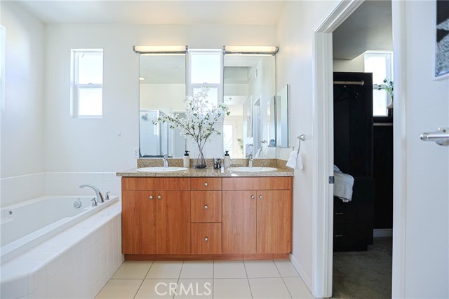 Detail Gallery Image 50 of 70 For 347 E Memory, Santa Ana,  CA 92705 - 4 Beds | 2/1 Baths