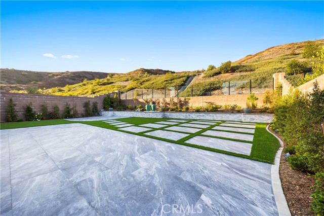 Detail Gallery Image 29 of 36 For 130 Mezza Luna, Irvine,  CA 92602 - 4 Beds | 3 Baths