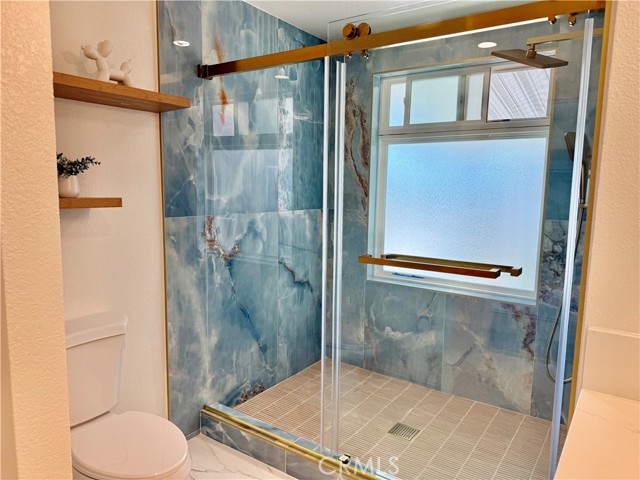 Detail Gallery Image 7 of 16 For 235 Lakepark Dr, Placentia,  CA 92870 - 2 Beds | 2 Baths