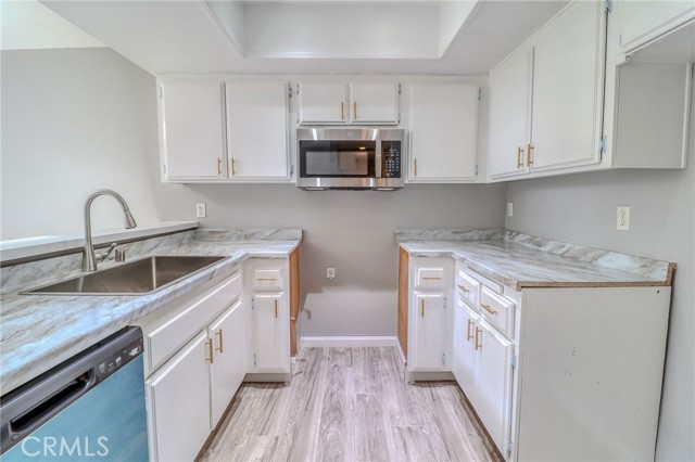 14738 Pioneer Boulevard, Norwalk CA: https://media.crmls.org/medias/7767cca9-bd84-4bd7-9120-fd4bce0f0099.jpg