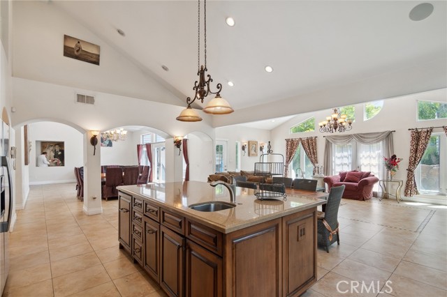 5050 Serrania Avenue, Woodland Hills, CA, 91364 5050 Serrania Avenue, Woodland Hills, CA, 91364