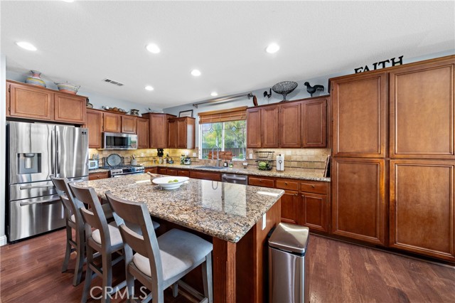 Detail Gallery Image 13 of 62 For 28012 Windjammer Ct, Menifee,  CA 92585 - 3 Beds | 3/1 Baths