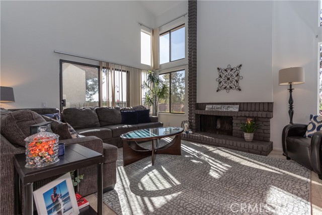 77699070 F139 4565 A34d 4cad9f4329ab