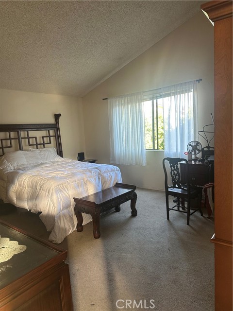 Detail Gallery Image 6 of 11 For 15051 Sherman, Van Nuys,  CA 91405 - 2 Beds | 2 Baths