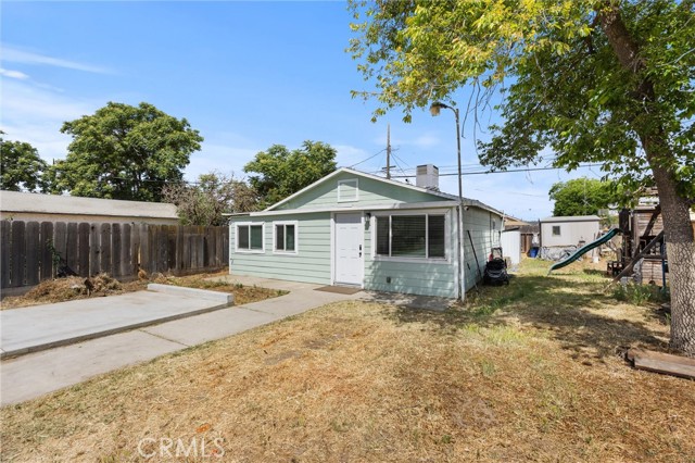 Detail Gallery Image 2 of 28 For 404 Colusa Ave, Chowchilla,  CA 93610 - 2 Beds | 1 Baths
