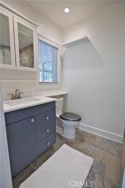 Detail Gallery Image 25 of 55 For 6091 Dundee Dr, Huntington Beach,  CA 92647 - 3 Beds | 2 Baths