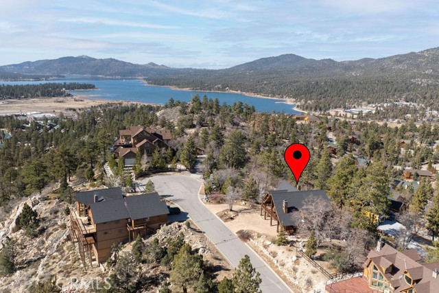 Detail Gallery Image 16 of 58 For 42530 Pegasus, Big Bear Lake,  CA 92315 - 4 Beds | 3/1 Baths